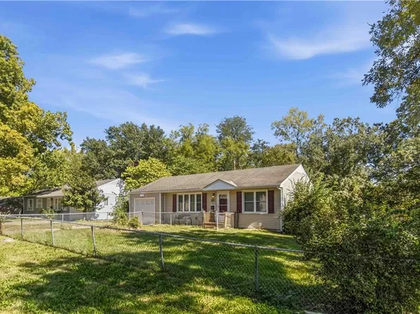 9643 McGee St, Kansas City, MO 64131