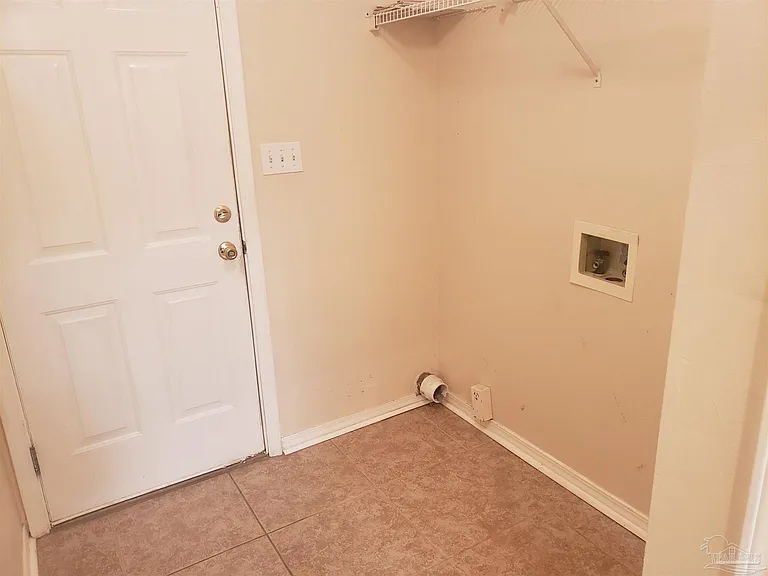 3469 Willow Ln — Photo 11