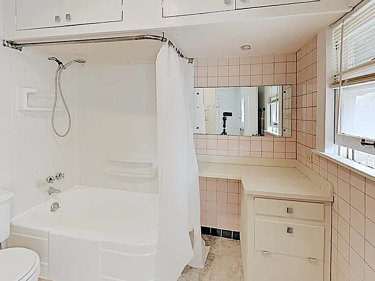 3333 W 6th St — Photo 7