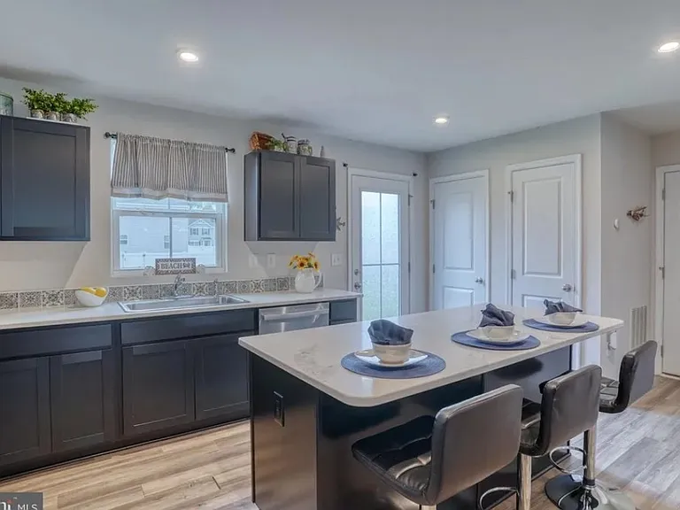32092 Windjammer Dr — Photo 3
