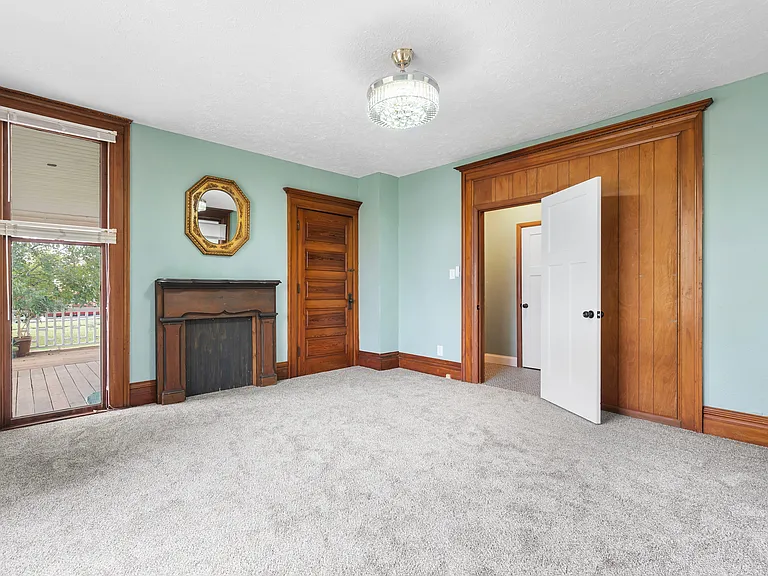 433 S Main Ave — Photo 17