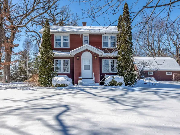 1909 County Rd, Oshkosh, WI 54904