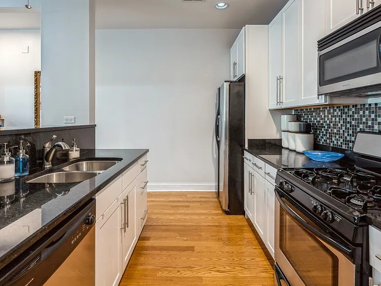4453 N Magnolia Ave #2 — Photo 7