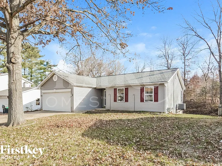 1400 Navaho Trl — Photo 2
