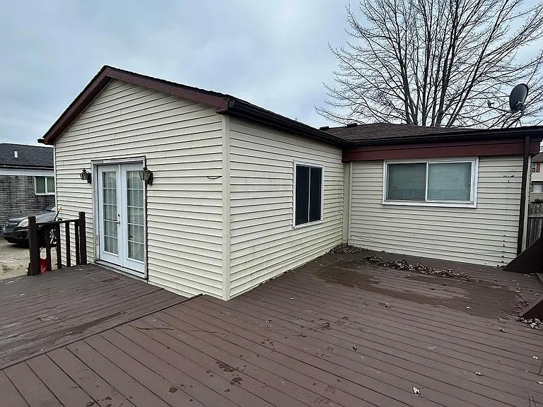 32900 Haggerty Dr — Photo 11