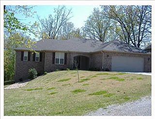 1st image of 8 Taylor Dr