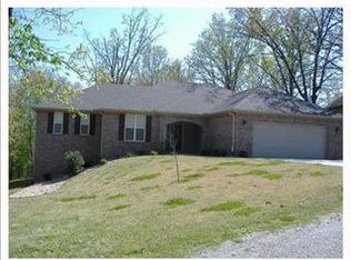 8 Taylor Dr, Bella Vista, AR 72714