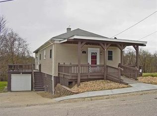 142 Powers Rd, Weirton, WV 26062