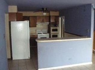1204 Gates St, West Chicago, IL 60185