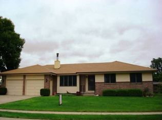 2312 Estes Ln, Fremont, NE 68025