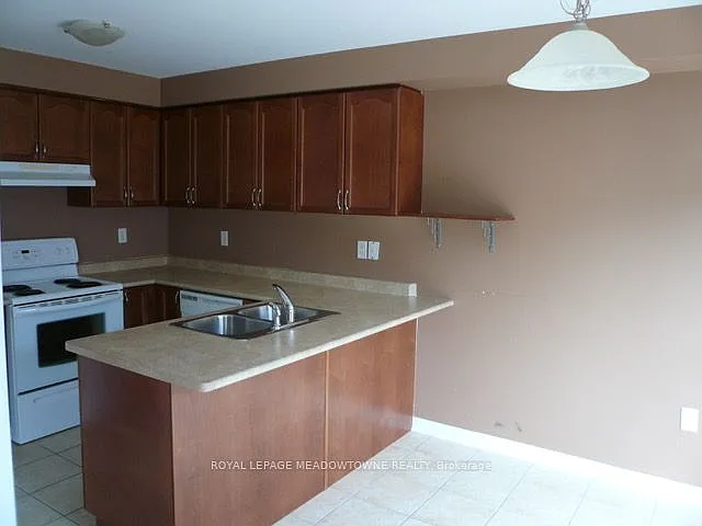 1062 Wickson Way — Photo 3