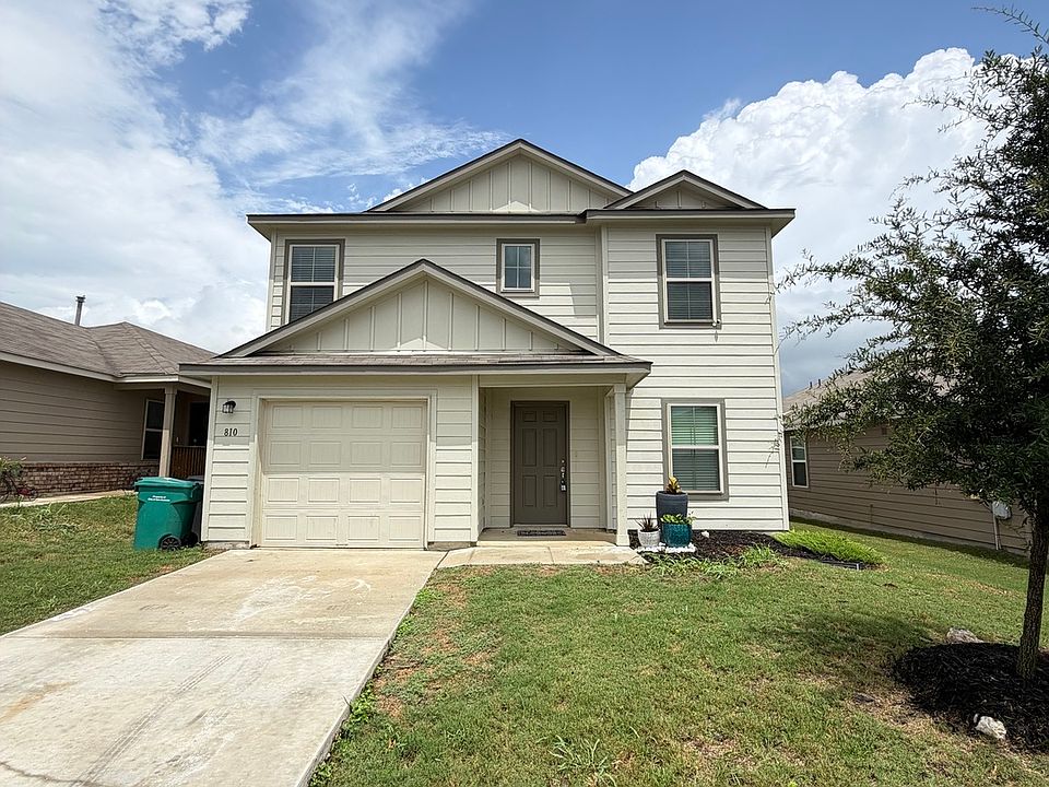 1st image of 810 Retama