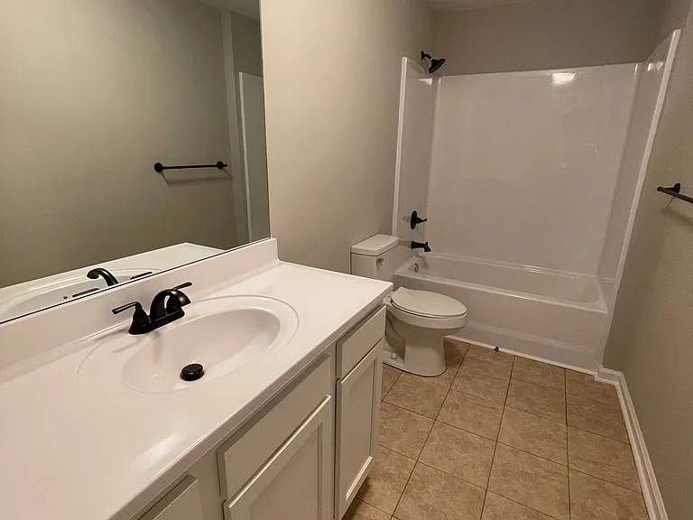 1250 Vivian St — Photo 7