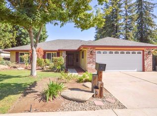1525 Purvis Ave, Clovis, CA 93611