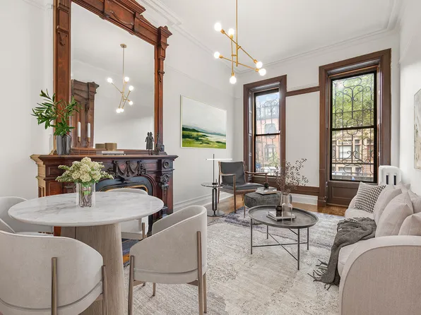 34 Seventh Avenue image 1 of 7