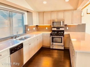 3638A Beach Dr SW, Seattle, WA 98116