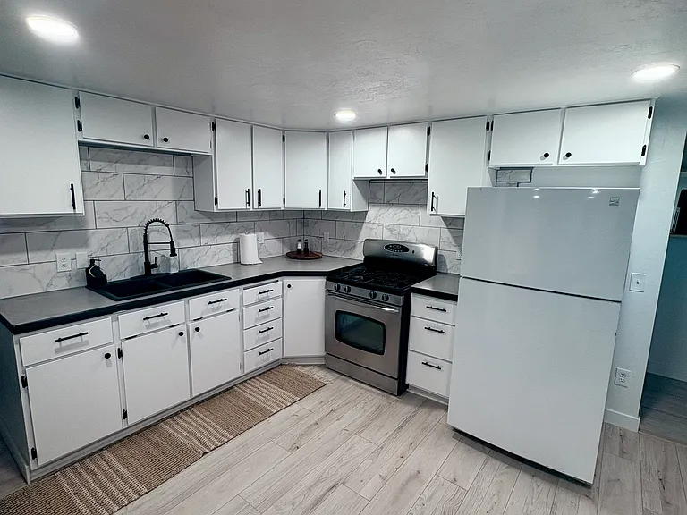 80 N Ethan Allen — Photo 6