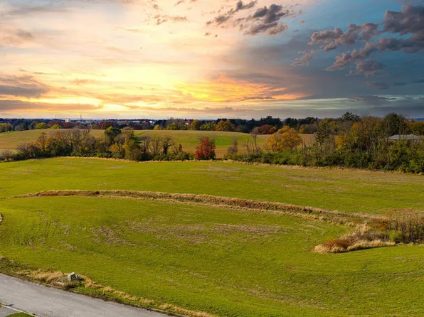 4025 Rolling Meadow Ct, York, PA 17408