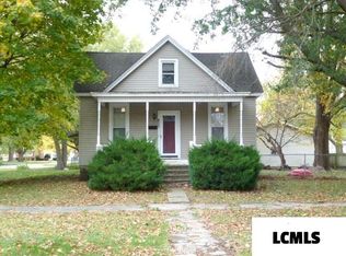 402 E Jasper St, Mount Pulaski, IL 62548