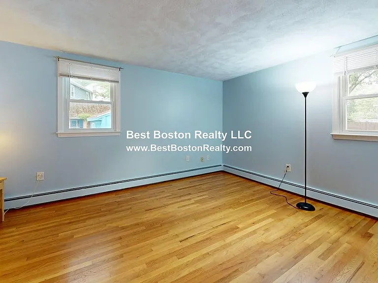 144 E Border Rd — Photo 7