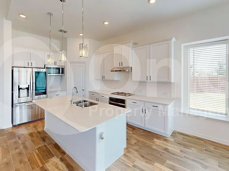 7324 Black Cherry Ln — Photo 3