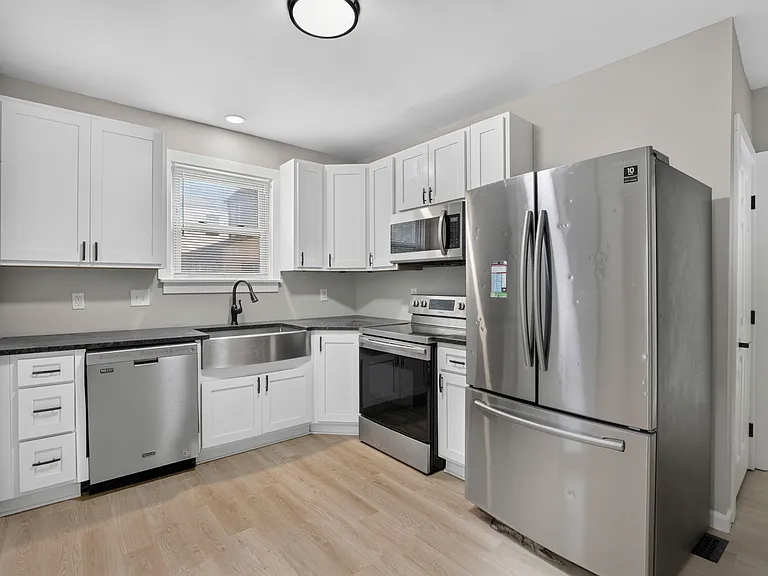 1770 Kent St #1770 — Photo 6