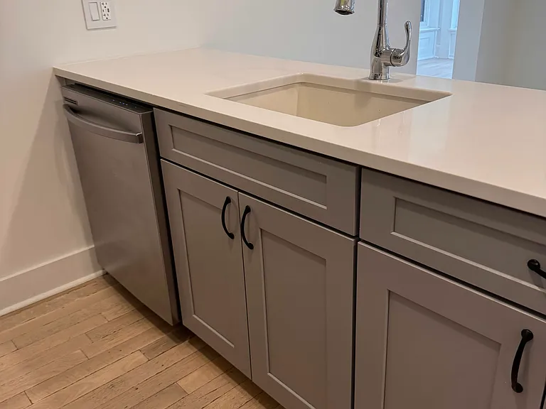 95 Troup St #5 — Photo 19