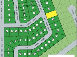 4800 4th St S, Moorhead, MN 56560