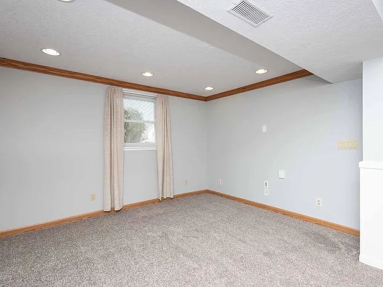 2318 Pinehurst St — Photo 21
