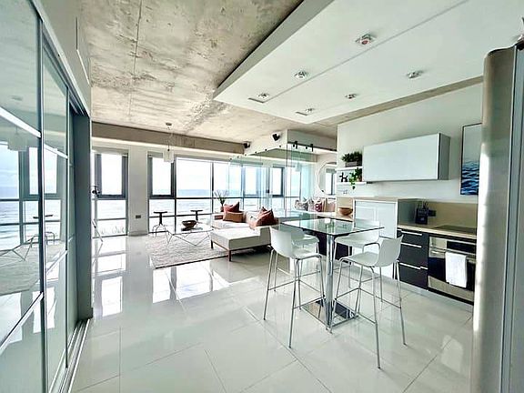 3rd image of 404 Avenue De La Constitucion #1502