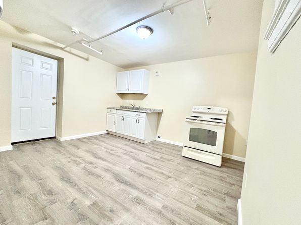 133 W Main St #1C