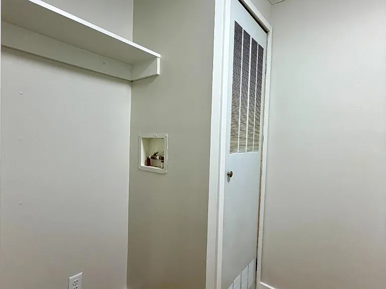 Unit Photo