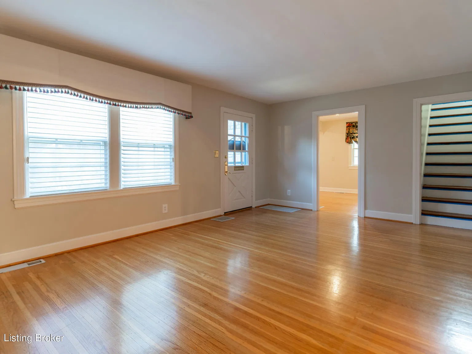 3 bed, 2.0 bath, 1802 sqft, $2,250 — Photo 4