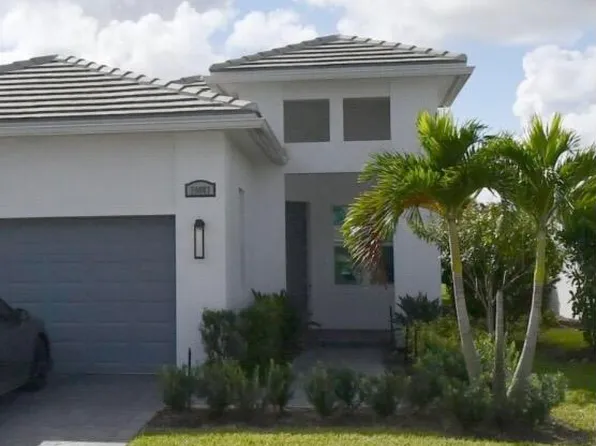 25007 SW Alberti Way, Port St Lucie, FL 34986