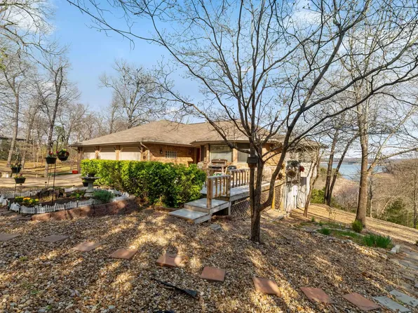 127 Concord Pl, Bull Shoals, AR 72619