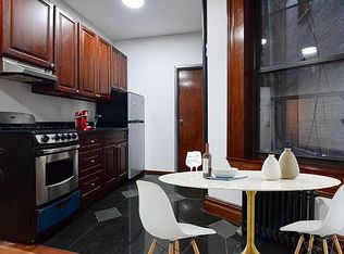 208 E 82nd St APT 1, New York, NY
