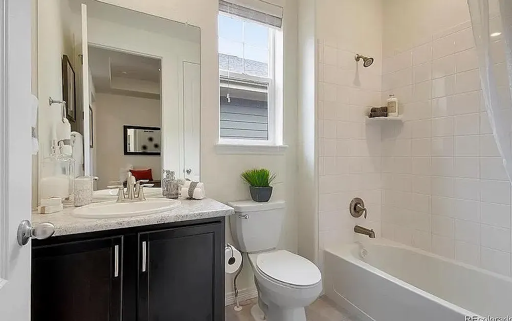 1 bed, 3976 sqft, $1,575 — Photo 3
