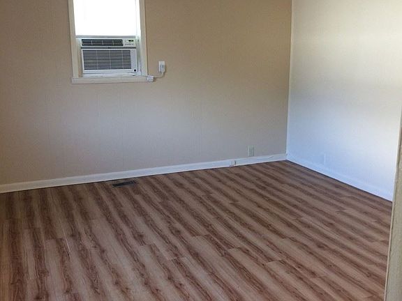 3rd image of 1405 S Rogers St #11795806