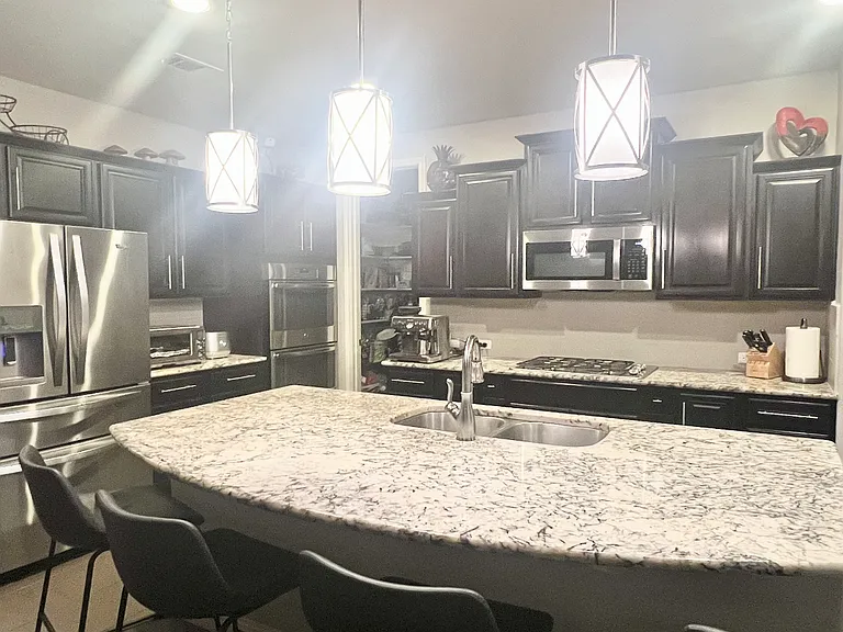 102 Waverly Spire Ct — Photo 18