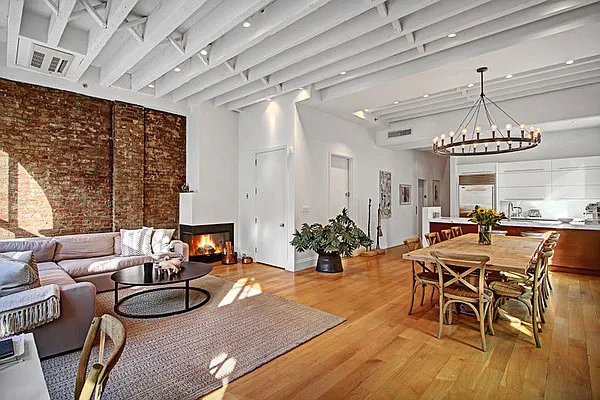 Rented by Kian Realty | media 9