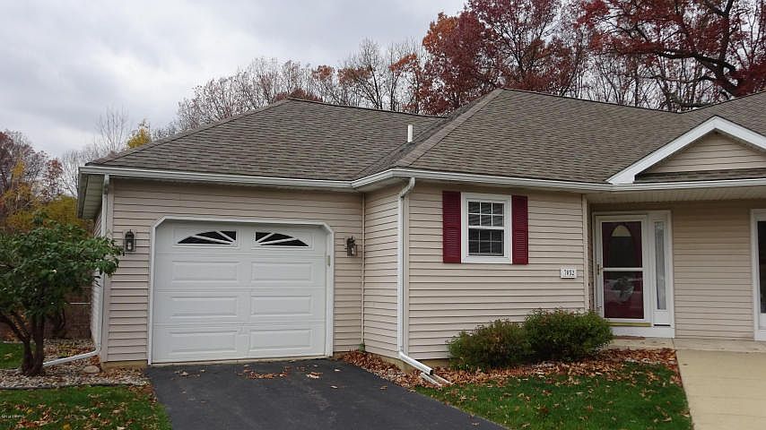 1st image of 7052 Glendora Ln