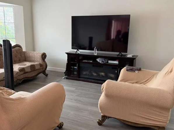 7711 Canyon Point Ln, San Diego, CA 92126