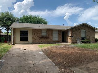 1809 Meadowcrest Dr, Garland, TX 75042