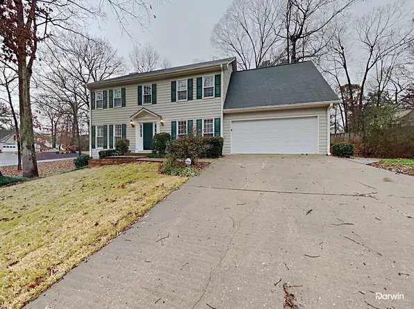 820 Providence Dr, Lawrenceville, GA 30044