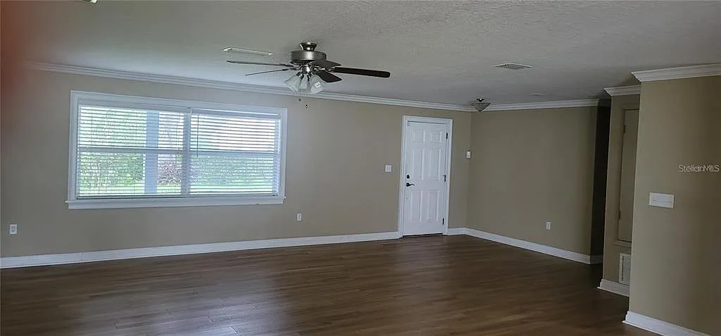 3 bed, 2.0 bath, 1539 sqft, $1,850 — Photo 4