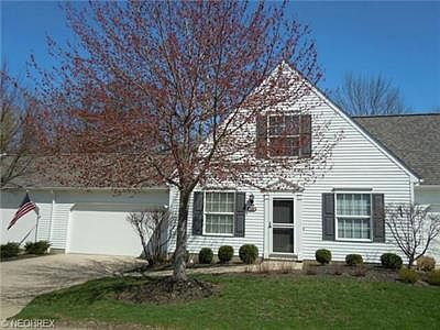 1st image of 613 Windsor Ln