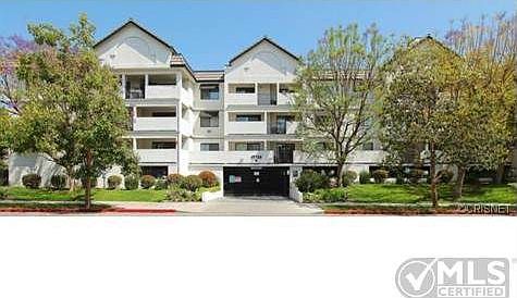 1st image of 17735 Kinzie St Unit 314