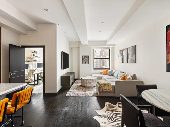 20 Pine Street image 1 of 14