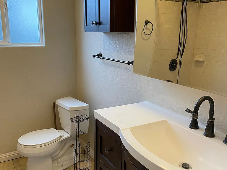 6038 Hughes Rd — Photo 7