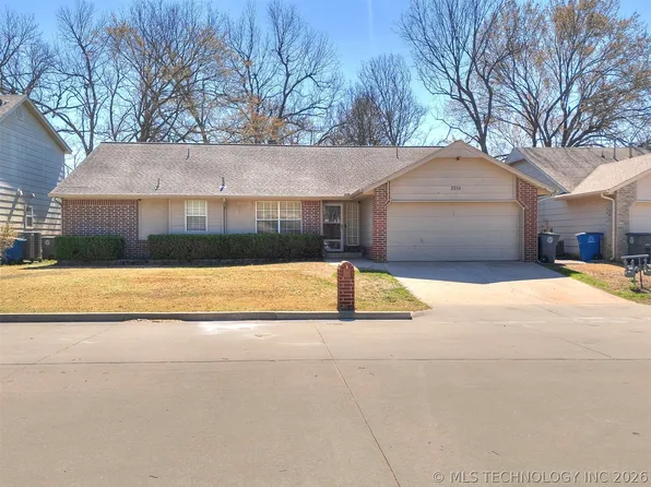 2510 W 66th Pl, Tulsa, OK 74132